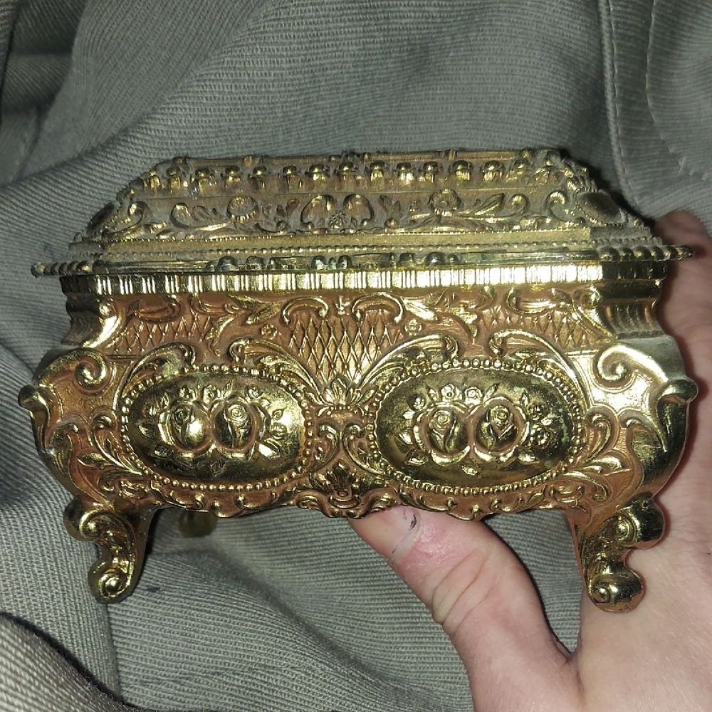 Vtg Gold Tone Ornate Metal Trinket Box Red Velvet Lined Roses Footed 5” Japan